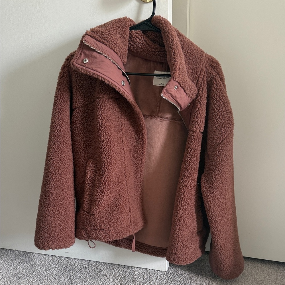 Abercrombie & Fitch Women's Teddy Jacket in Rich Brown